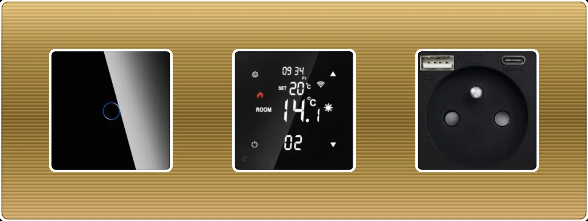Příklad sestavy z konfigurátoru: 3-slot panel ve zlatém broušeném hliníku s dotykovým vypínačem, WiFi termostatem a USB-A/C zásuvkou